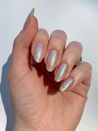 kur Shimmering Nail Highlighter Stardust